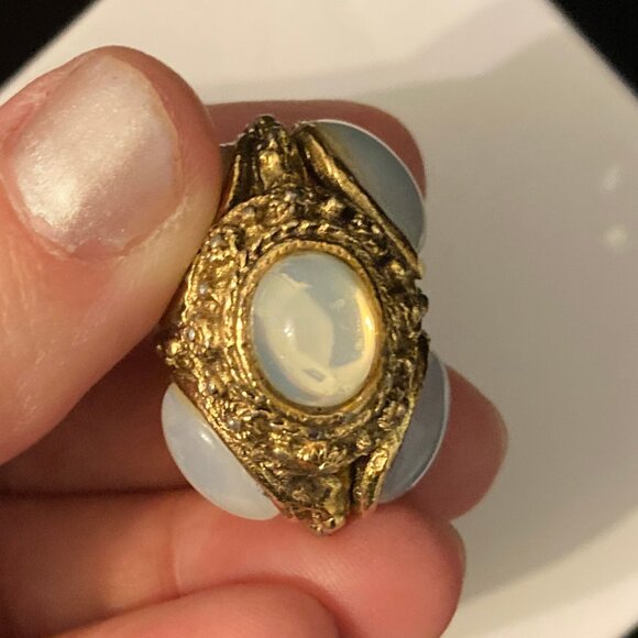 Etruscan Revival style gold tone & opalite crown pendant - Picture 4 of 8